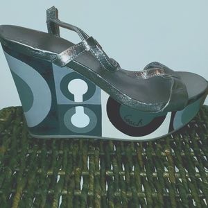 Coach discontinued  Anette wedge heels size 8b